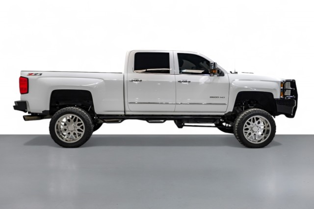 2015 Chevrolet Silverado 2500HD LTZ 5