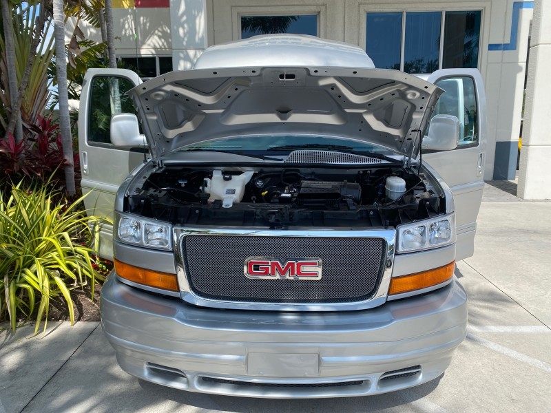 2013 GMC SAVANA HI TOP CONVERSION HANDICAP LIFT LOW MILES 24,857 in , 