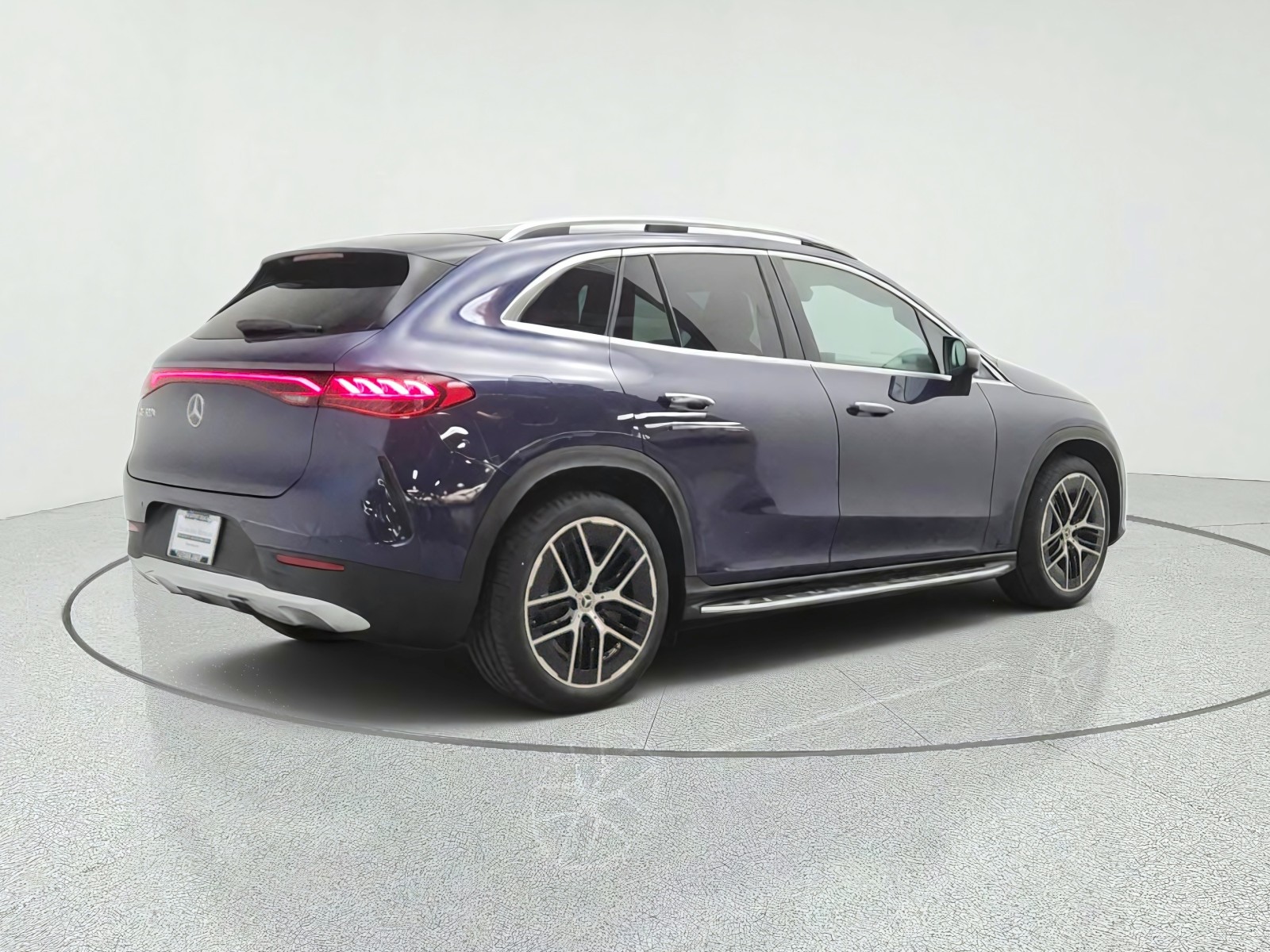 New 2027 Twilight Blue Metallic Mercedes-Benz EQE 320+ SUV image 5