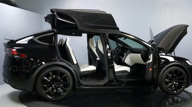 2019 Tesla Model X 75D 16