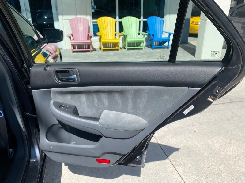 2004 Honda Accord Sdn LX LOW MILES 68,079 in , 