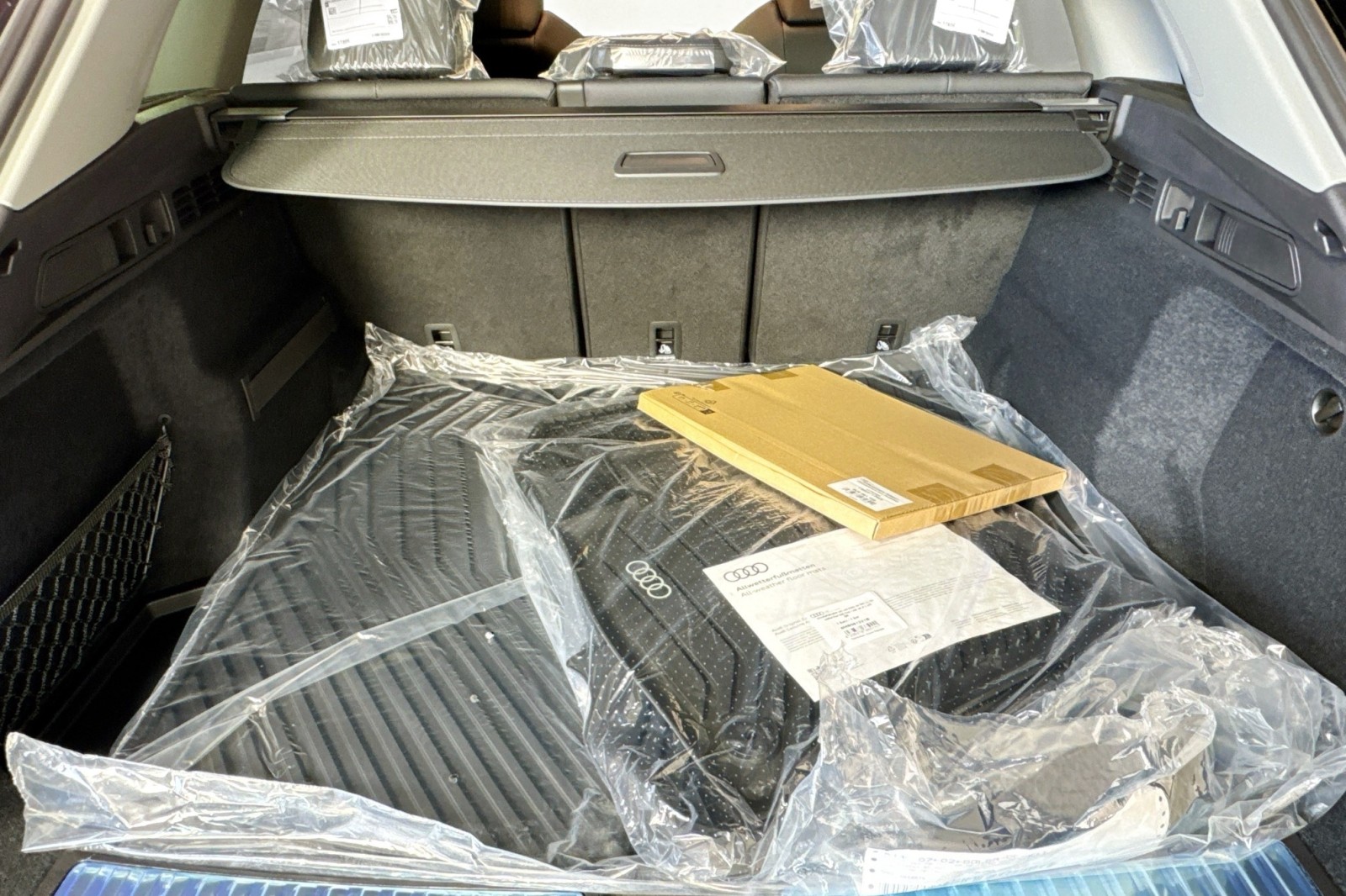 New 2025 Mythos Black Metallic Audi Premium Plus 2.0 TFSI quattro image 23