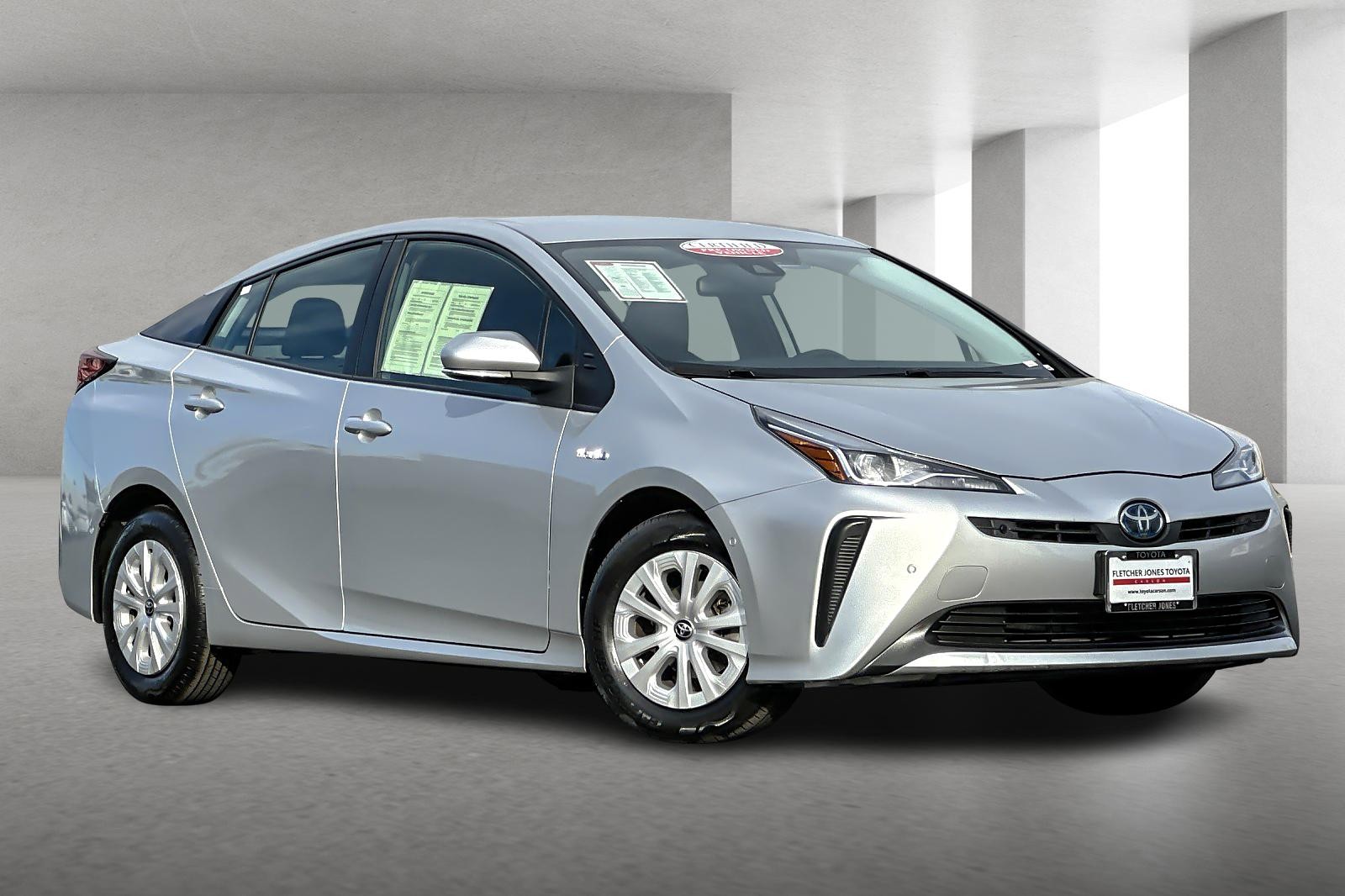 2021 toyota prius le