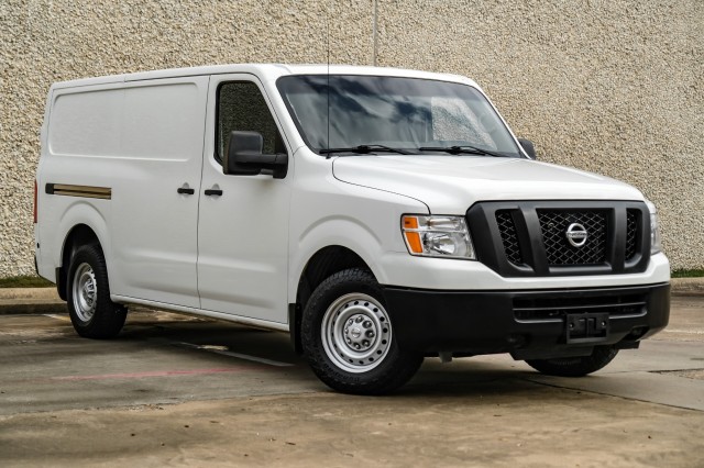 2021 Nissan NV Cargo S 8