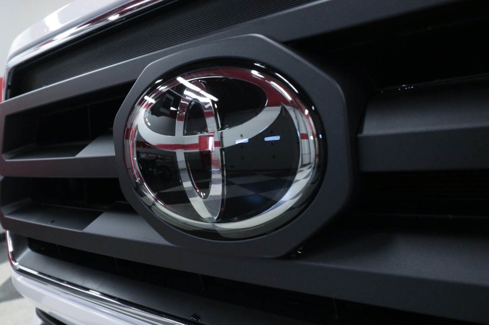 Used Car 2023 Toyota Tacoma 4wd  Sr5 For Sale Under $40,000 In Austin, Texas