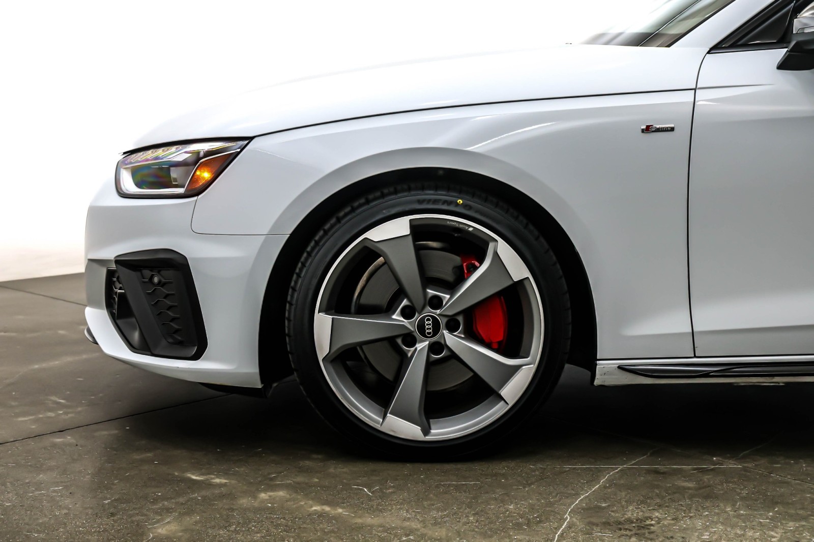 Used 2023 Glacier White Metallic Audi S line Premium Plus 45 TFSI quattro image 9