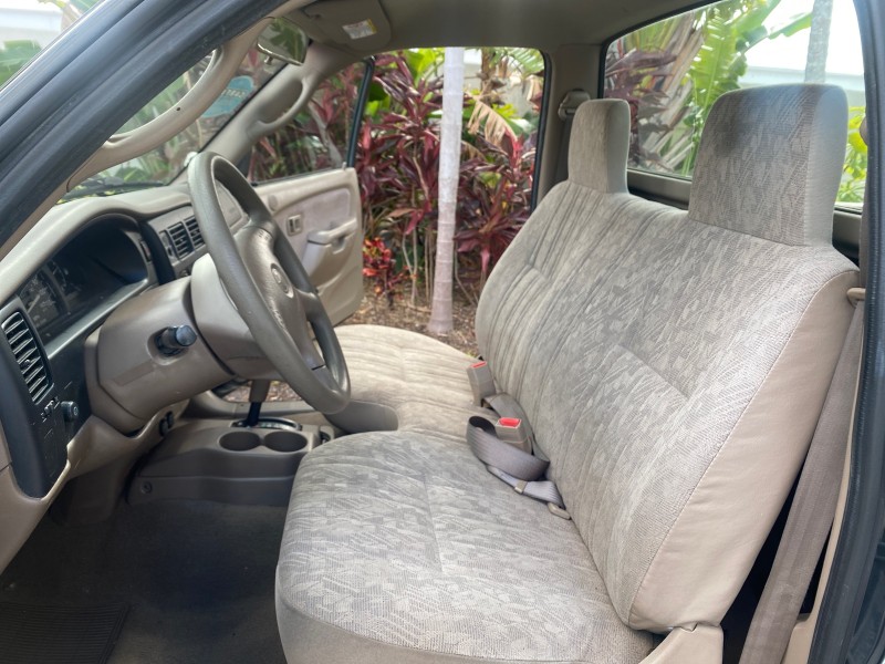 2002 Toyota Tacoma 1 OWNER AUTO AC 4 CYL in , 
