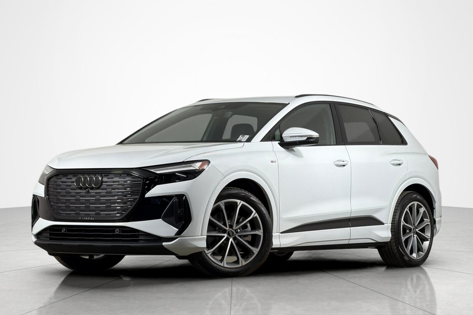 2026 Audi Q4 e-tron 2026 Audi Q4 e-tron Premium 55 quattro SUV