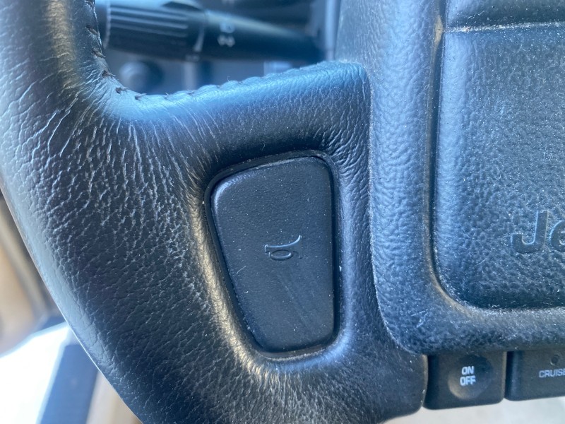 1996 Jeep Cherokee Sport FL LOW MILES 77,388 4WD 4.0 6 CYL in , 