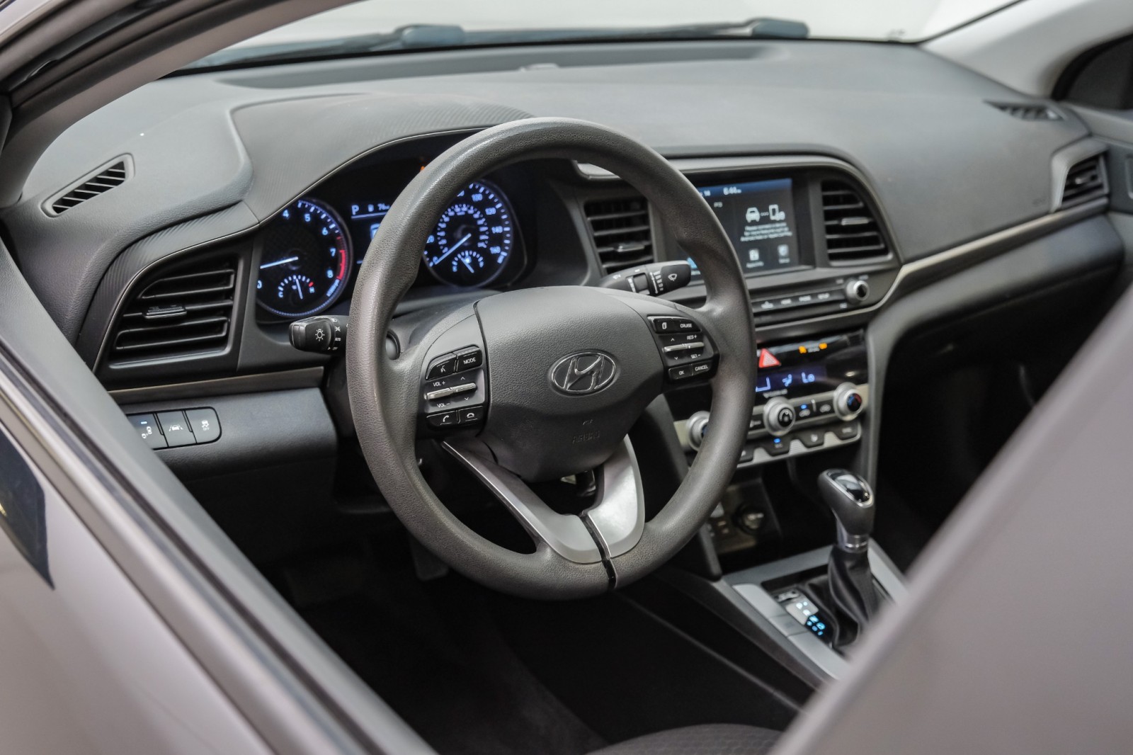 2020 Hyundai Elantra SEL IVT 18