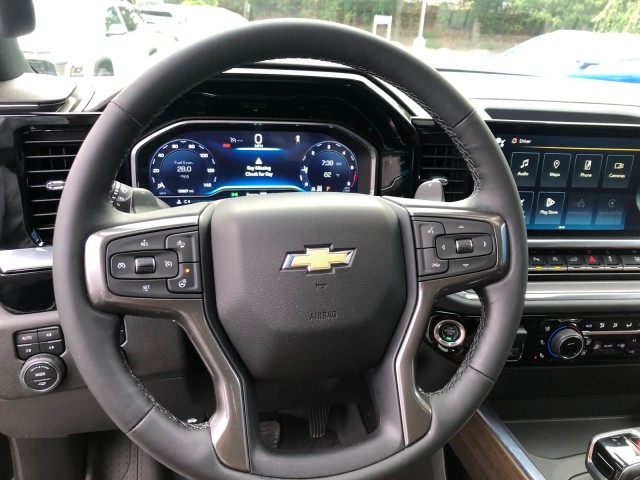 2023 Chevrolet Silverado 1500 High Country 14