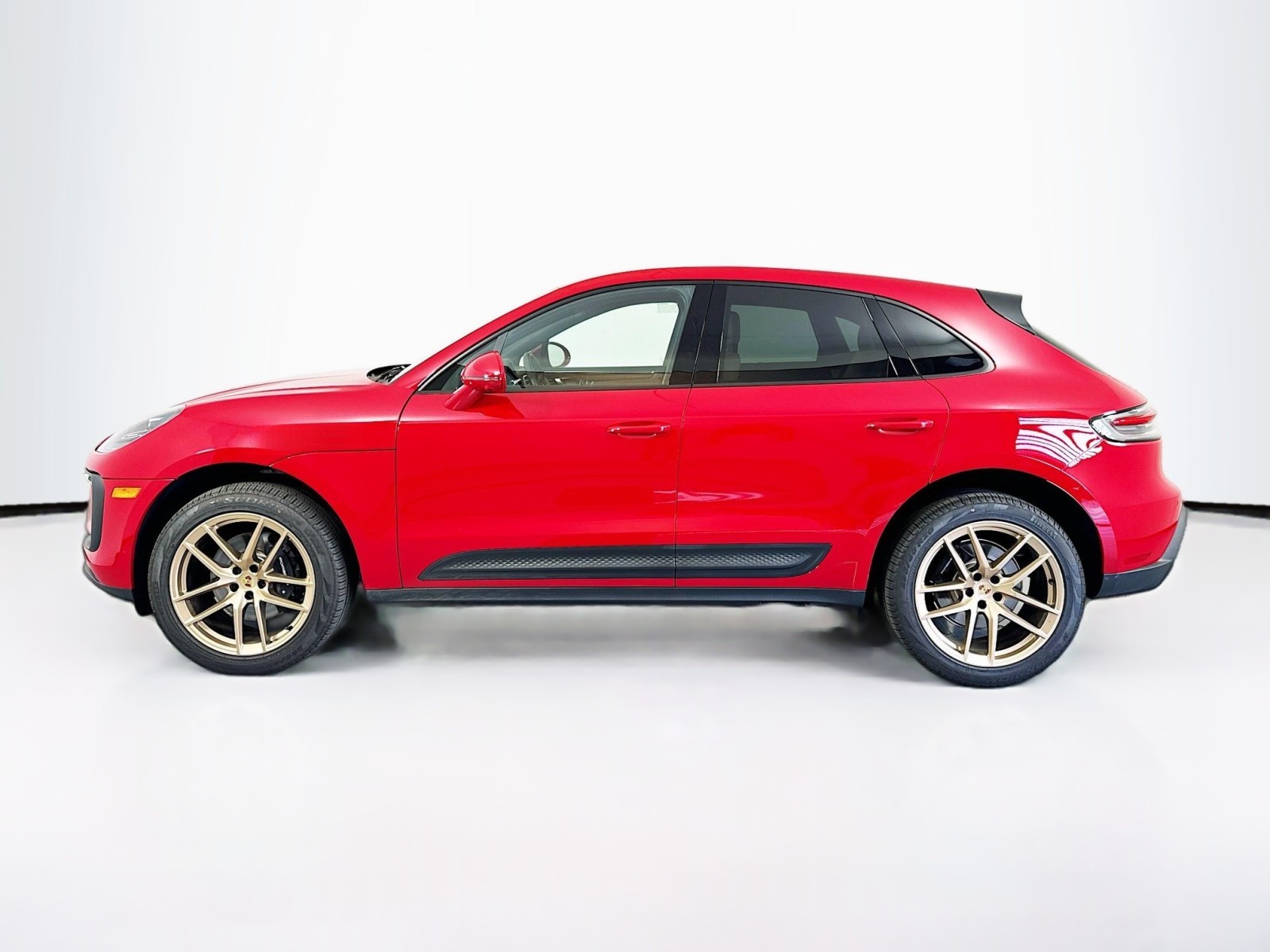 2024 Porsche Macan  8