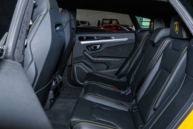 Used Car 2022 Lamborghini Urus  For Sale Under $230,000 In Boerne, Texas