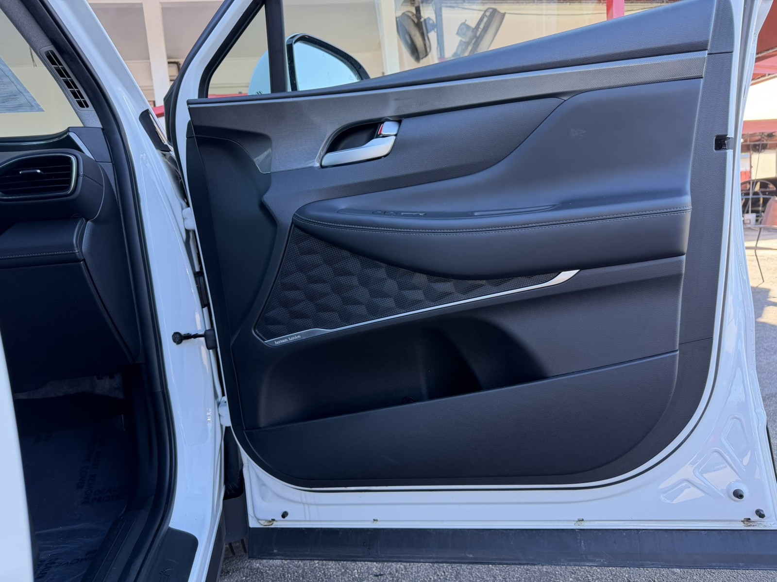 2023 Hyundai Santa Fe - $22,588