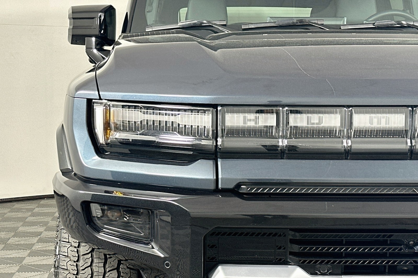 Used 2026 Graphite Blue Metallic GMC 2X image 15
