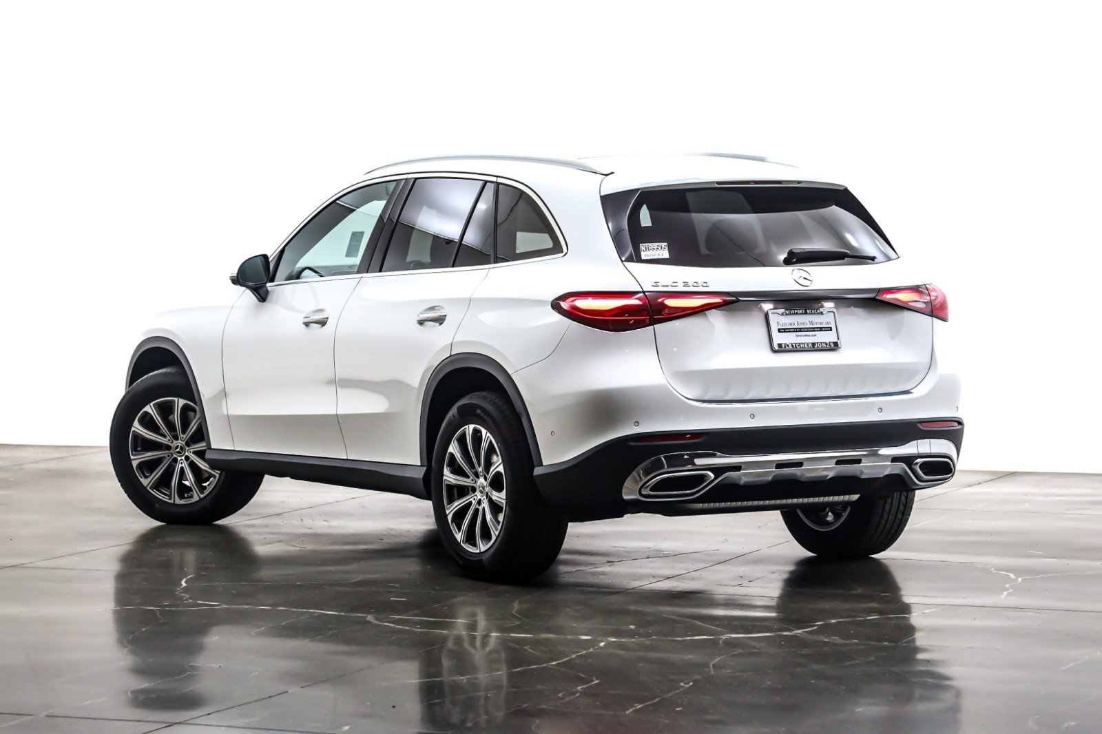 New 2026 Polar White Mercedes-Benz GLC 300 image 12