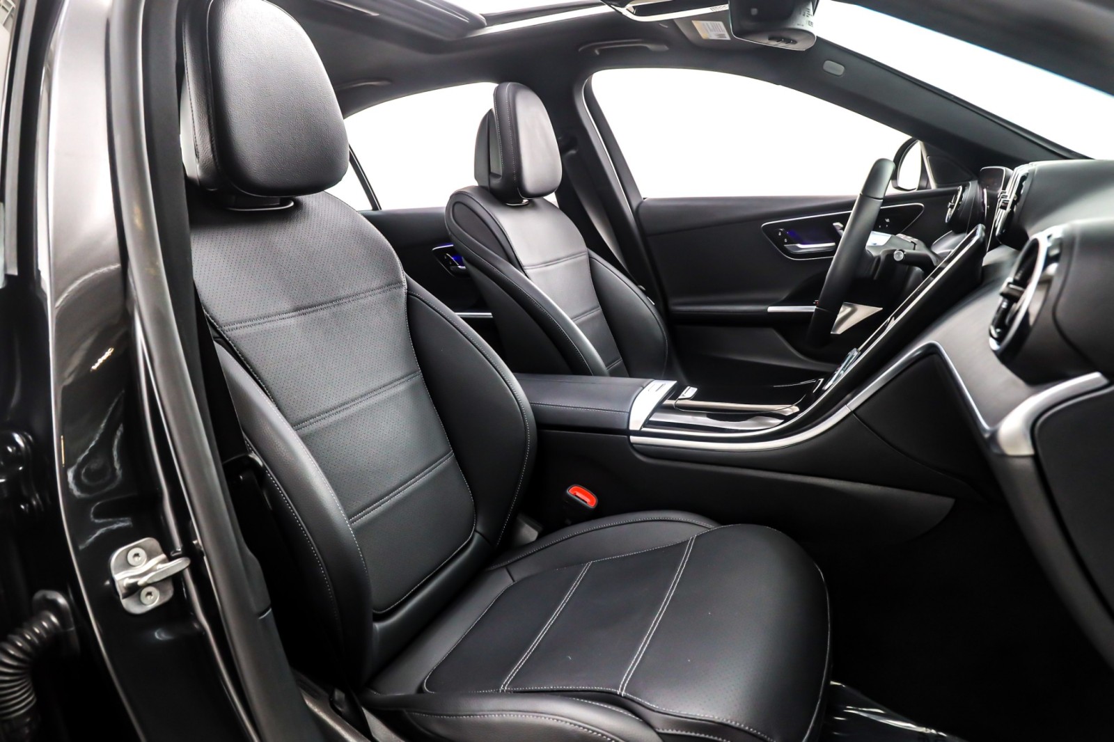 Used 2023 Graphite Grey Metallic Mercedes-Benz C 300 Sedan image 7