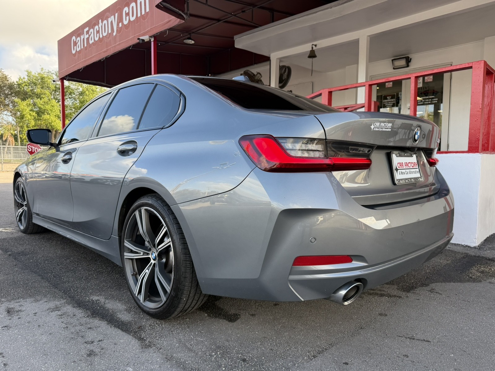 2023 BMW 330i - $21,777