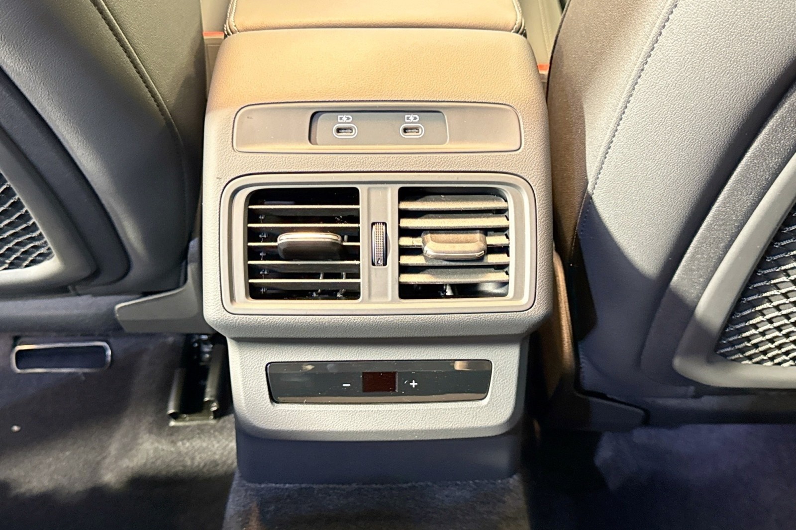 New 2025 Tambora Gray Metallic Audi Premium Plus 2.0 TFSI quattro image 22