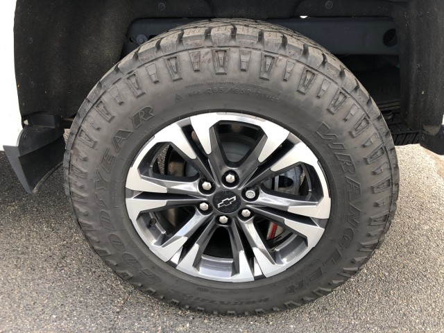 2022 Chevrolet Colorado 4WD Z71 9