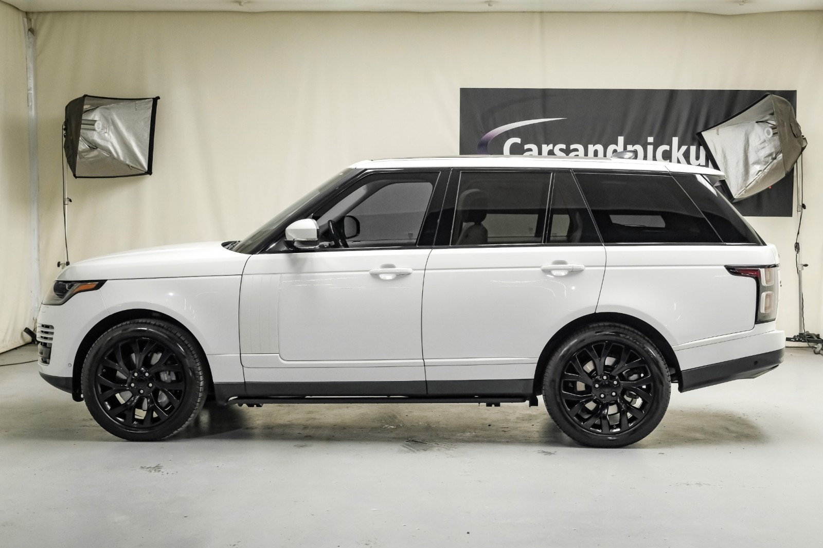 2020 Land Rover Range Rover P525 HSE 9