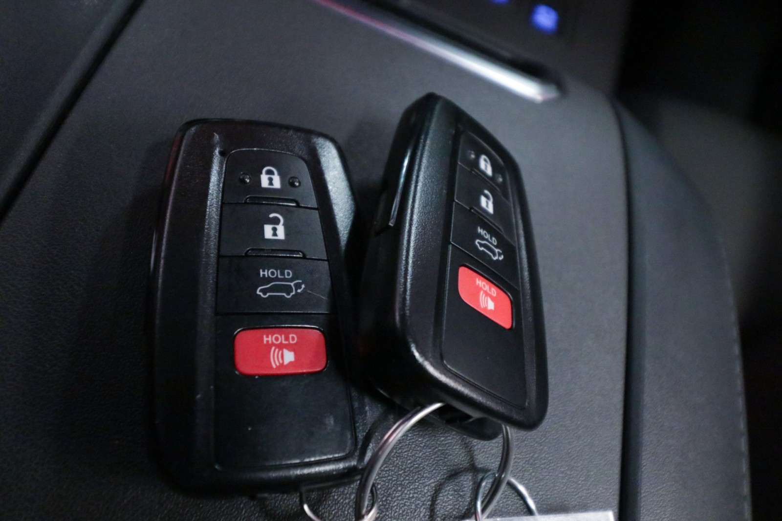 Used Car 2022 Toyota Highlander  Xle For Sale Under $35,000 In Austin, Texas