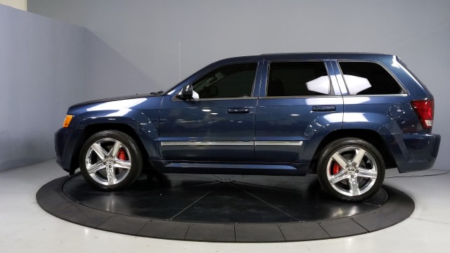 2010 Jeep Grand Cherokee SRT-8 4