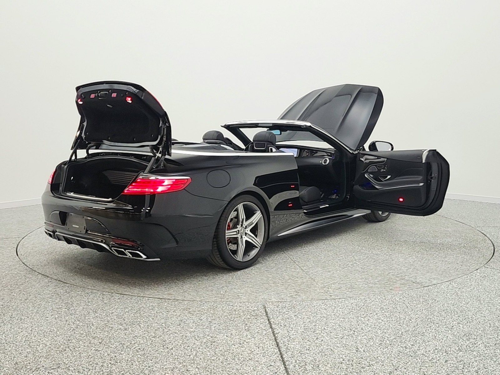 Used 2017 Black Mercedes-Benz AMG® S 63 4MATIC Cabriolet image 11