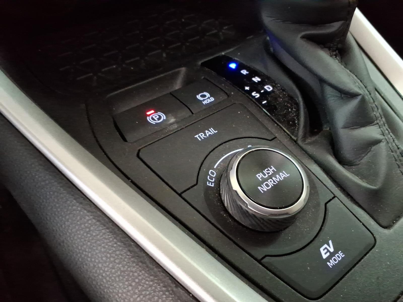 Used 2024 Toyota rav4 Sedan