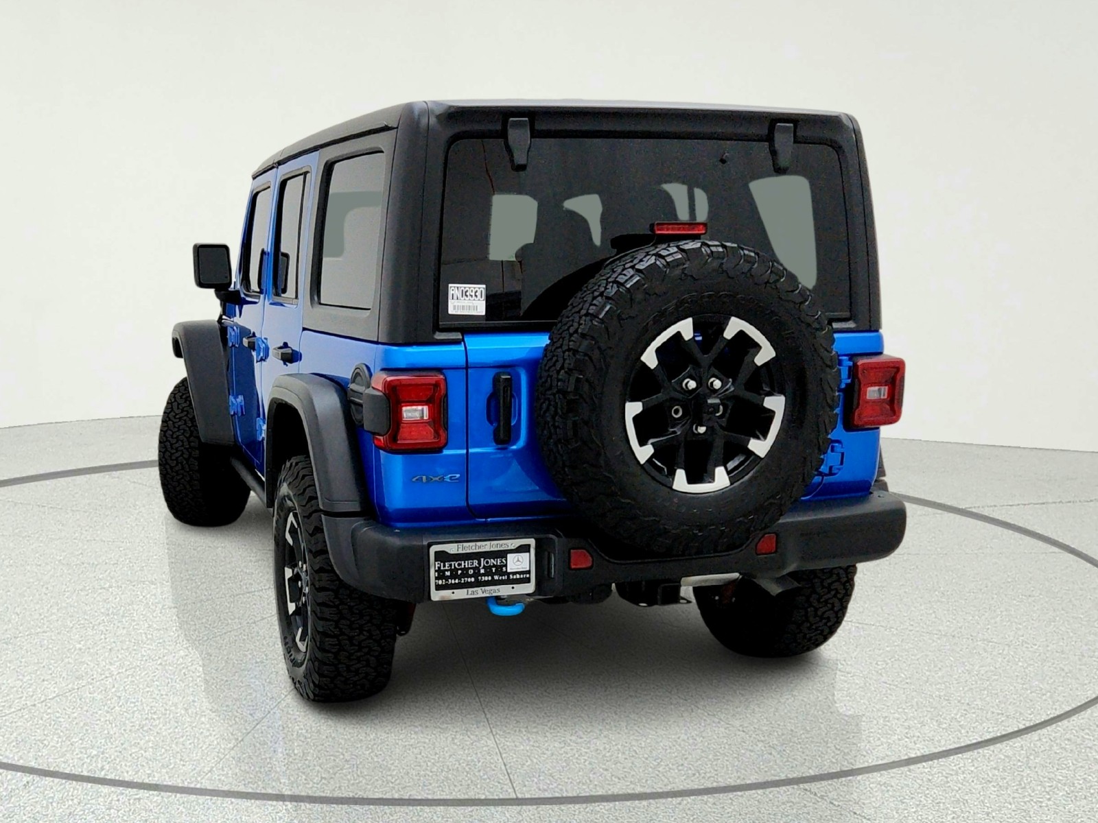 Used 2024 Hydro Blue Pearlcoat Jeep Rubicon image 11