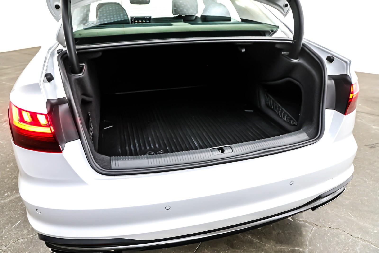 Used 2023 Glacier White Metallic Audi S line Premium Plus 45 TFSI quattro image 21