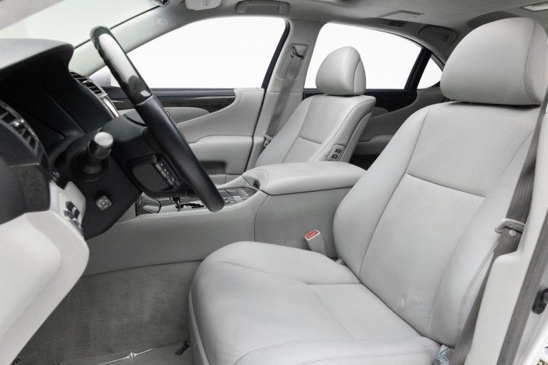 2007 Lexus LS 460 L L in ,