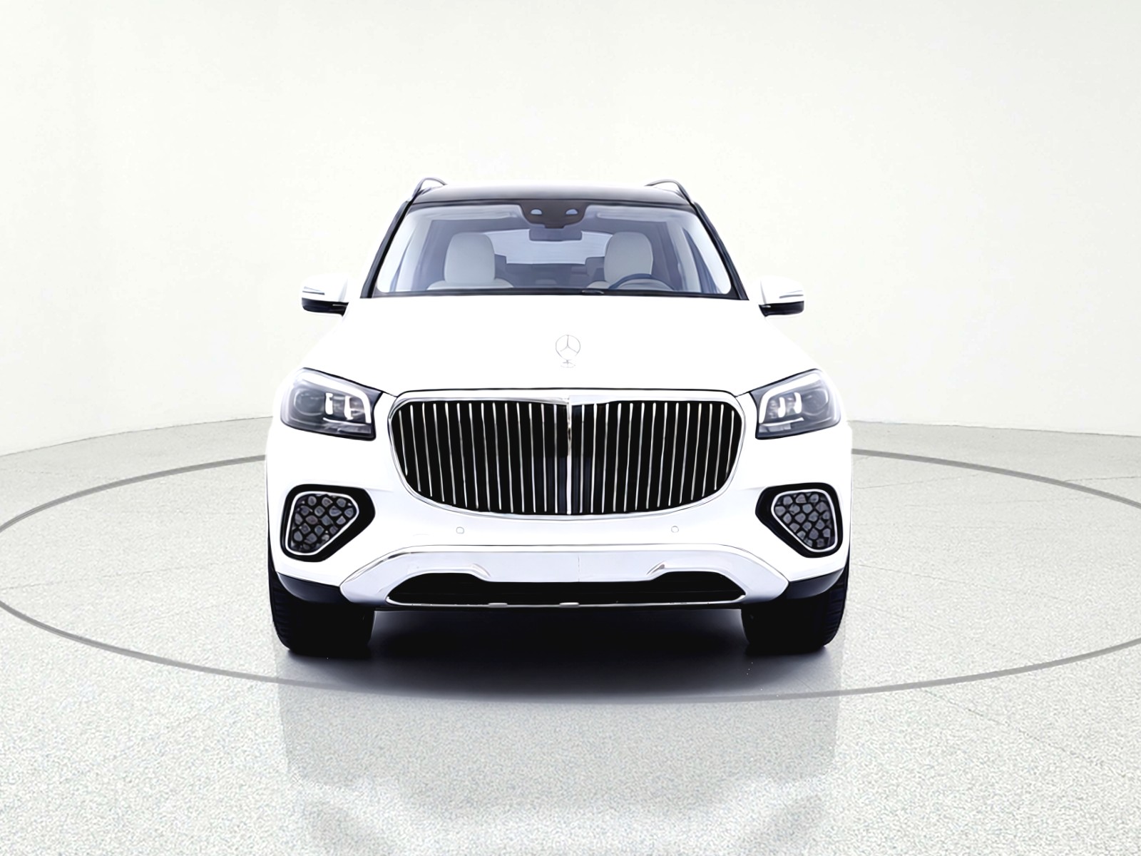 New 2026 MANUFAKTUR Moonlight White Metallic Mercedes-Benz Maybach GLS 600 image 4