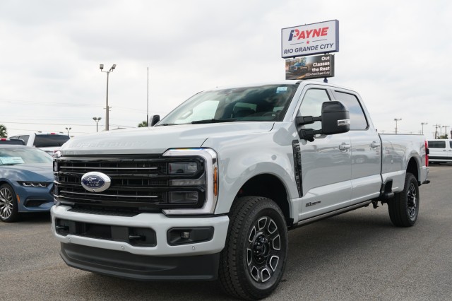 AVALANCE 2026 Ford F-250 Super Duty XL Crew Cab 4WD Pickup Truck Four-Wheel Drive Automatic