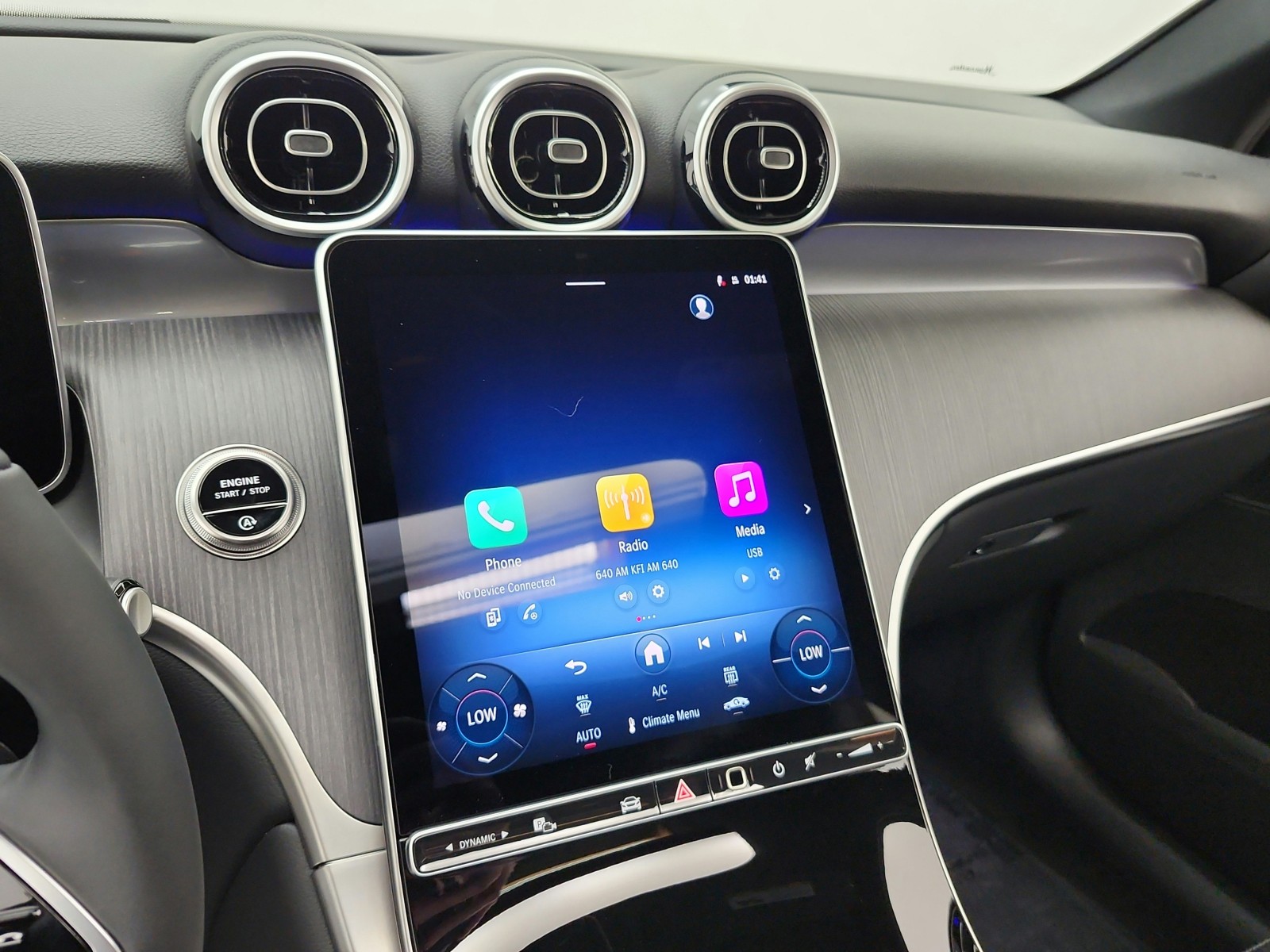 New 2026 MANUFAKTUR Alpine Grey Mercedes-Benz GLC 300 image 10