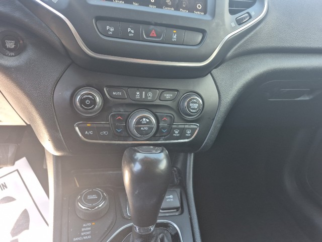 JeepCherokee29