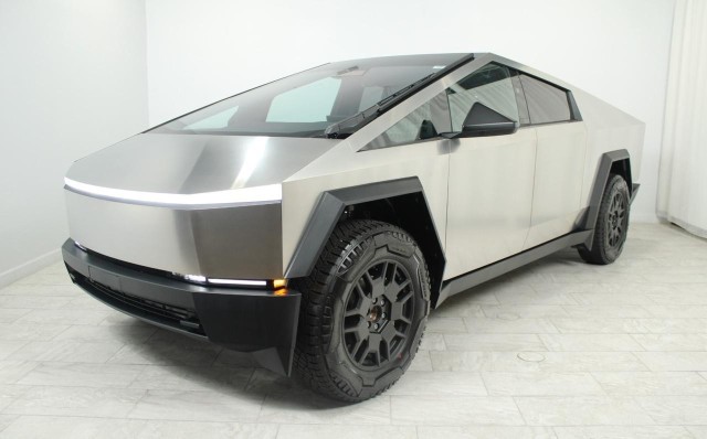 2024 Tesla Cybertruck beast  5