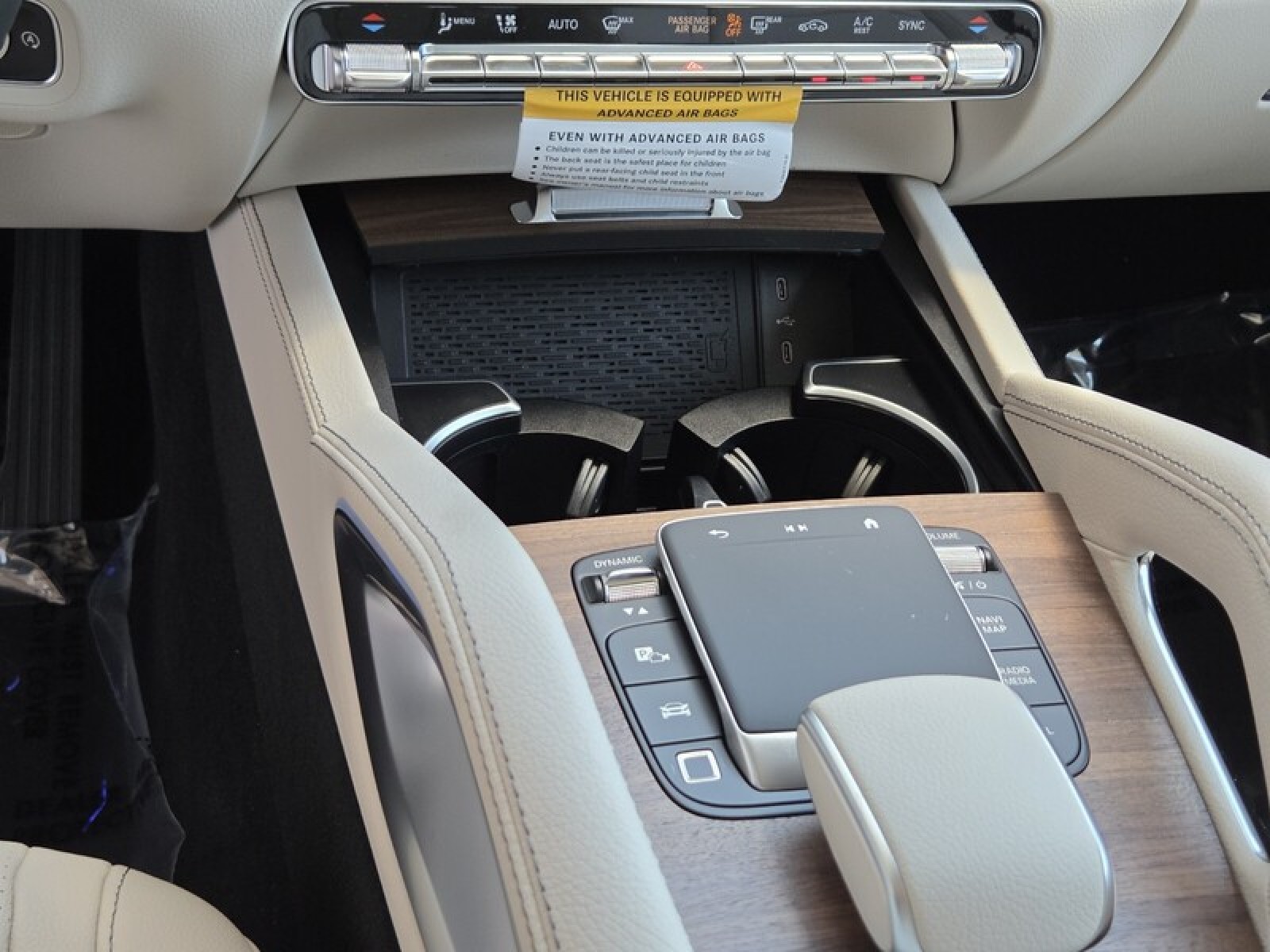 New 2026 Polar White Mercedes-Benz GLE 450 4MATIC® SUV image 12