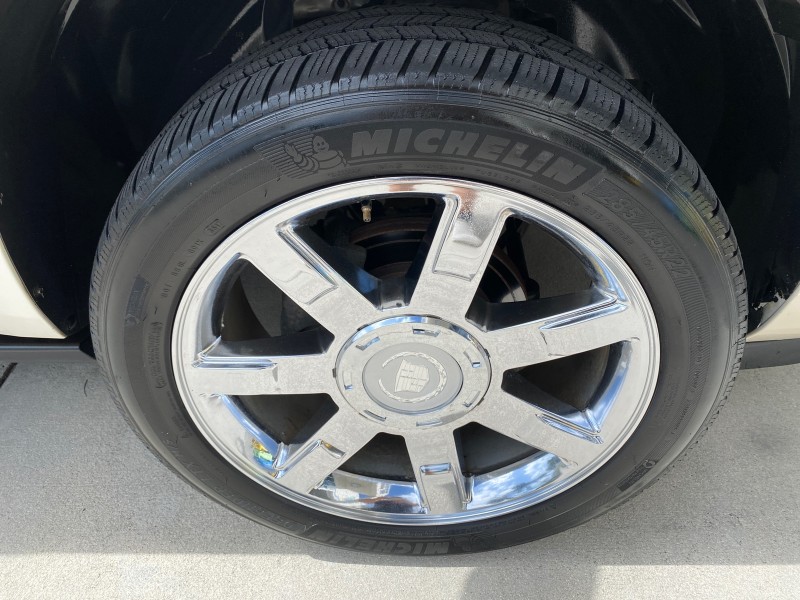 2010 Cadillac Escalade SUNROOF NAV Premium LOW MILES 66,933 in ,
