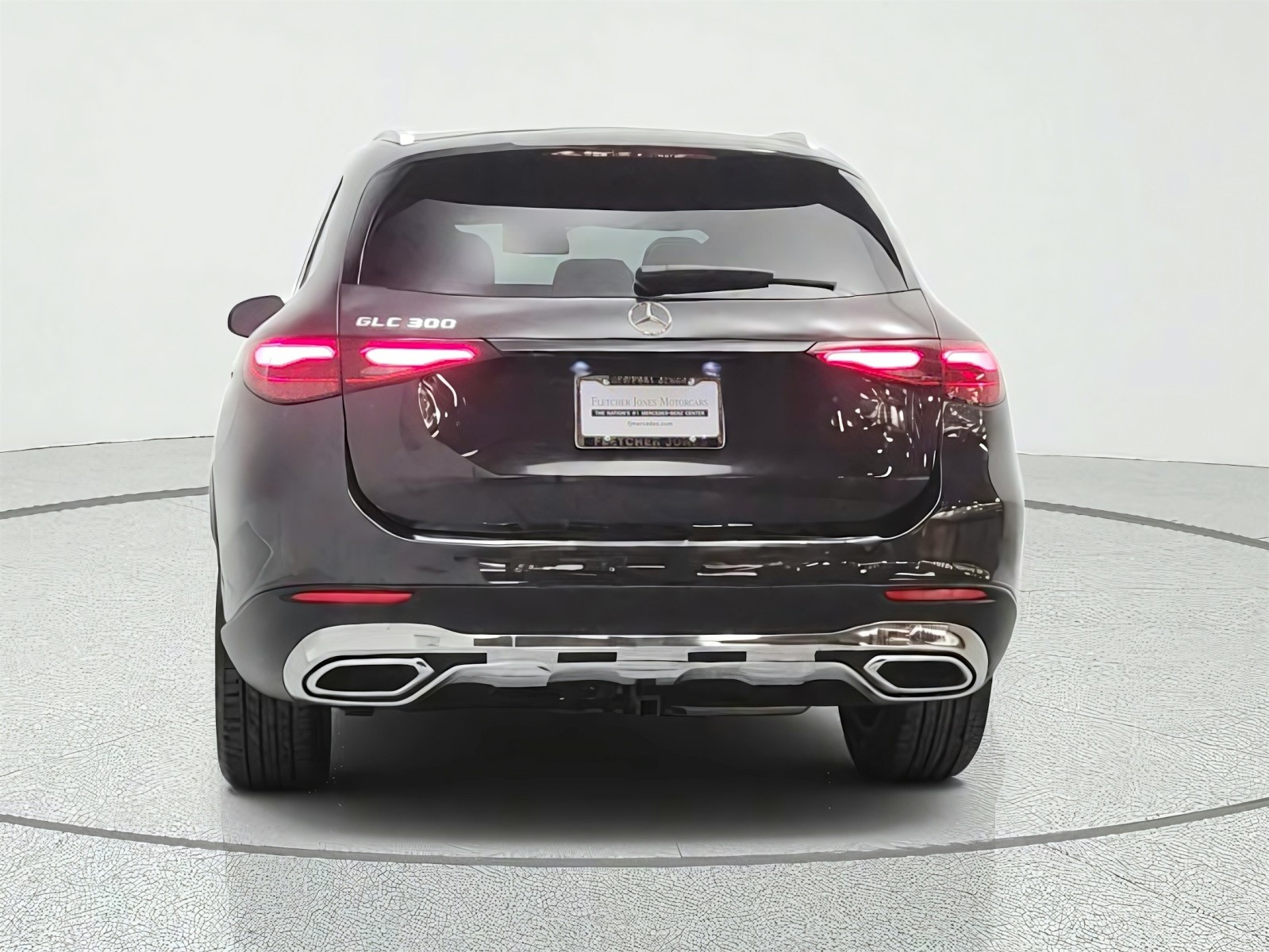 Used 2024 Graphite Grey Metallic Mercedes-Benz GLC 300 SUV image 6