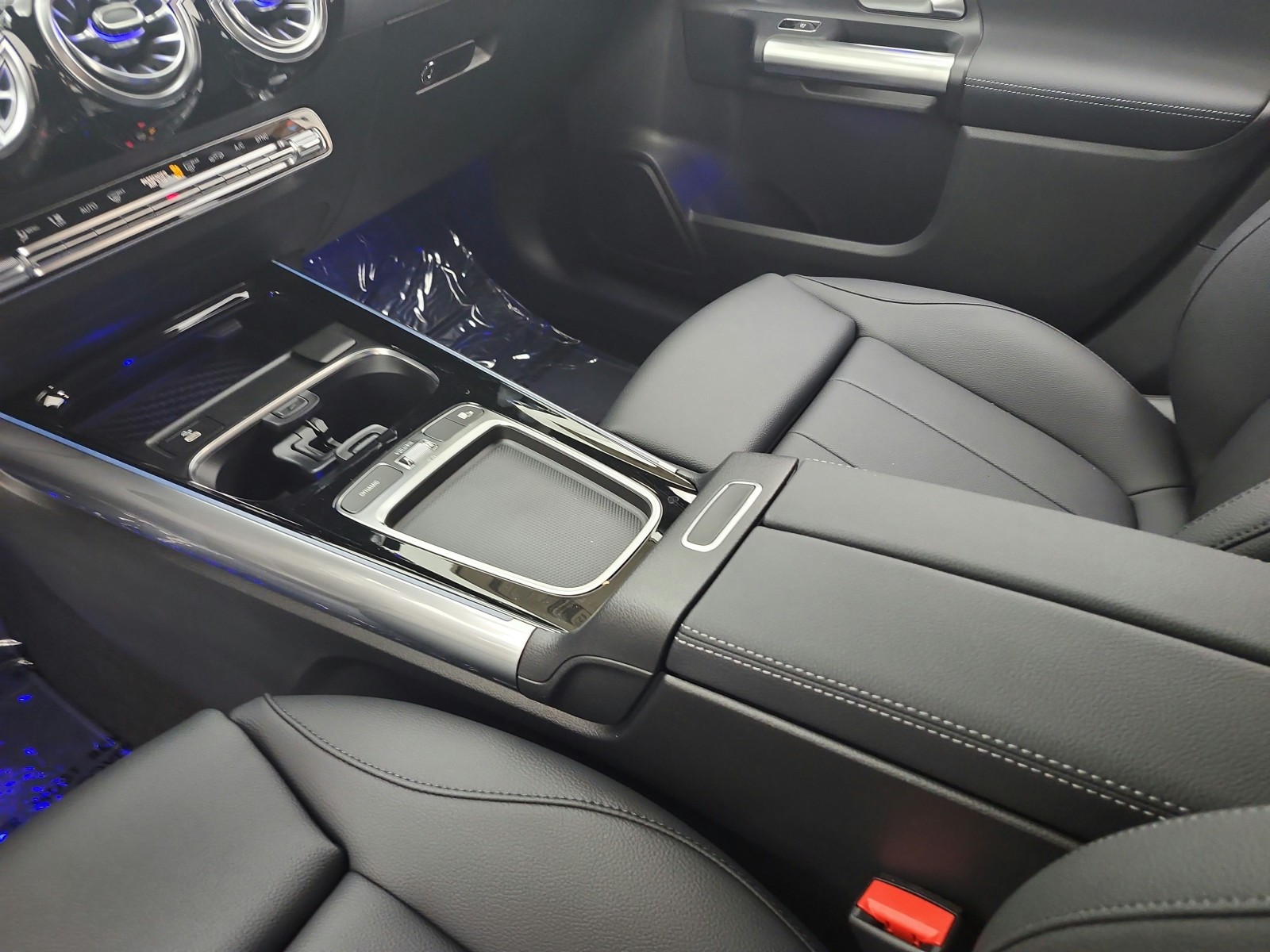 New 2026 Night Black Mercedes-Benz GLA 250 image 11