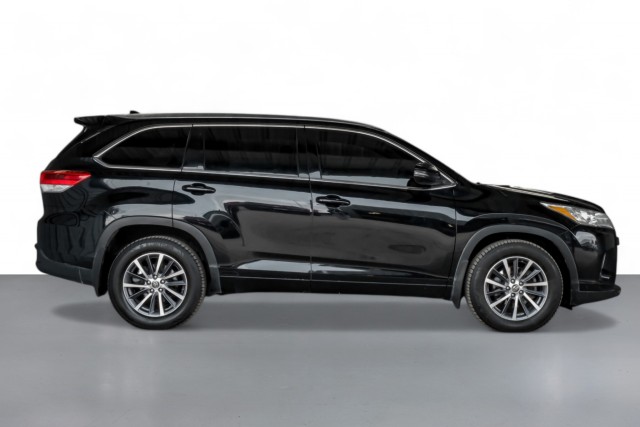 2017 Toyota Highlander XLE 5