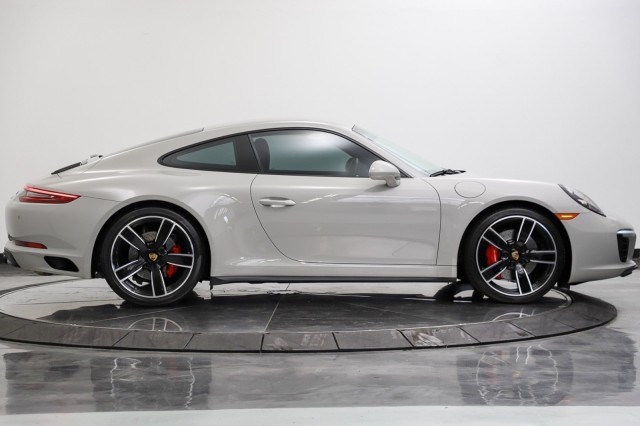 2019 Porsche 911 Carrera 4S 6