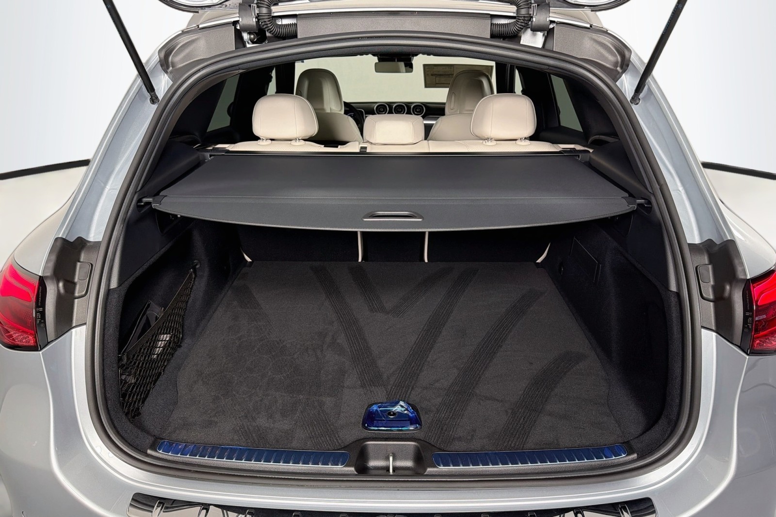 New 2026 Cirrus Silver Metallic Mercedes-Benz GLC 300 SUV image 22