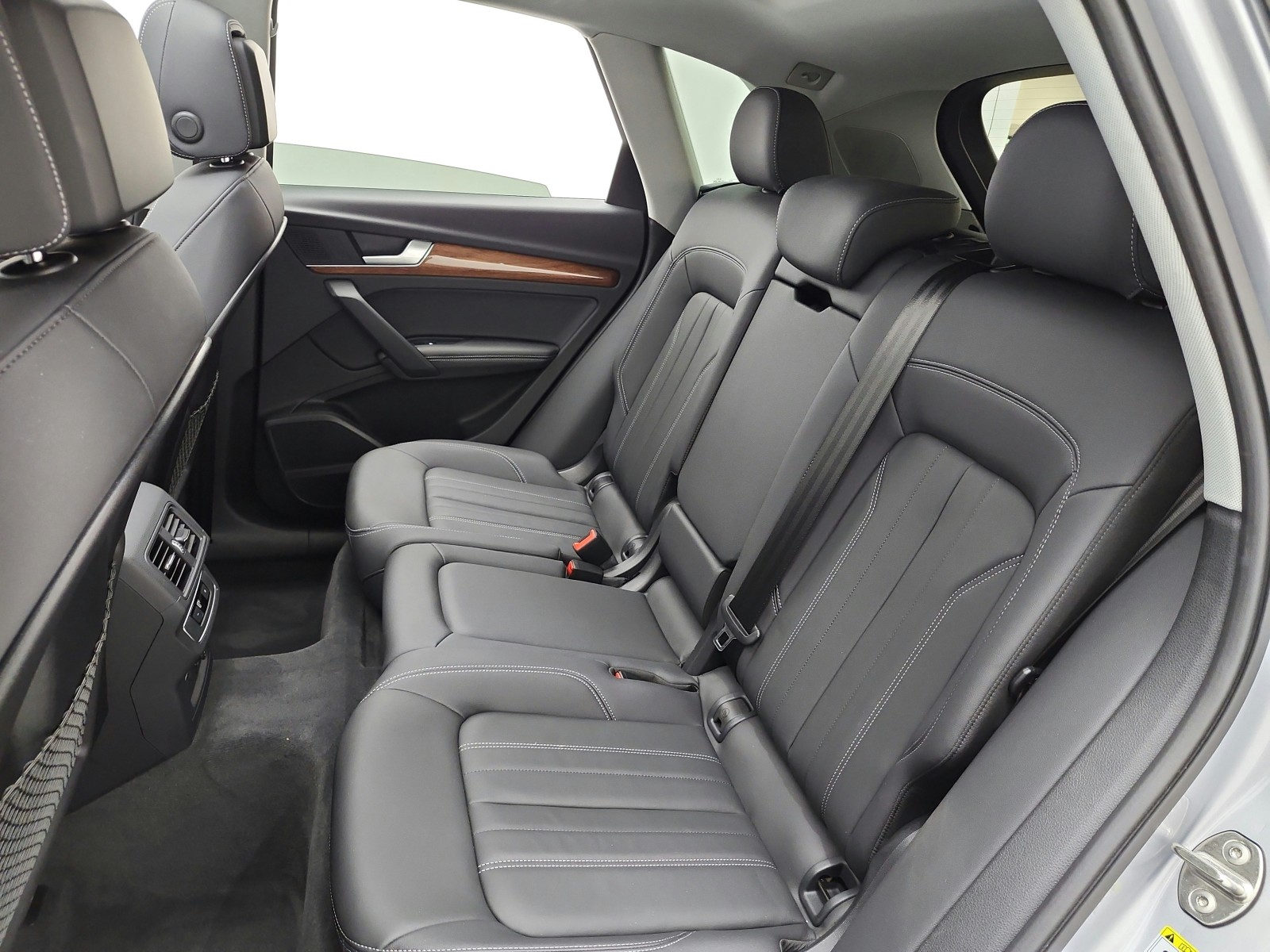 Used 2023 Florett Silver Metallic Audi S line Premium Plus image 16