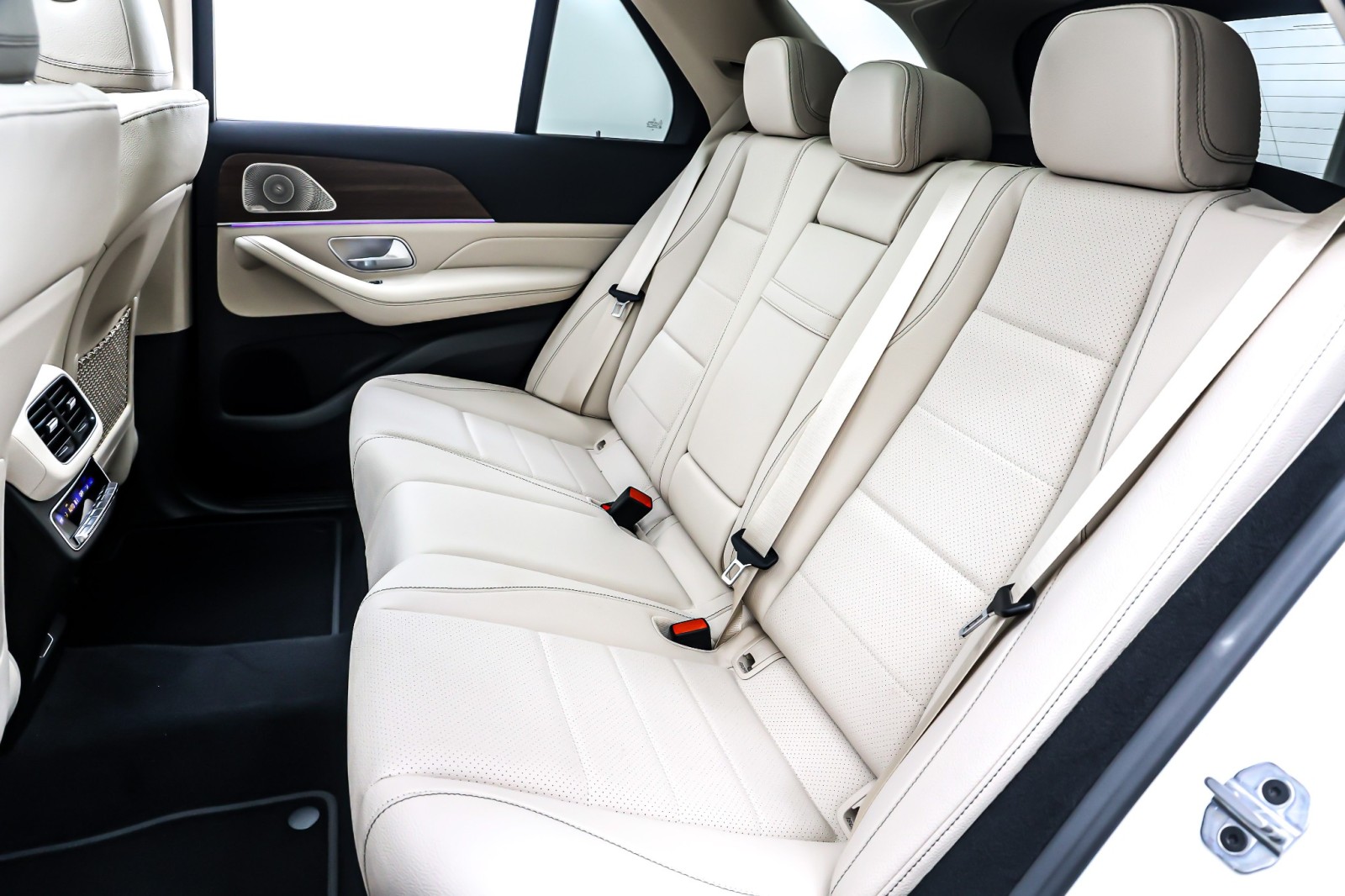 New 2026 Polar White Mercedes-Benz GLE 450 image 8