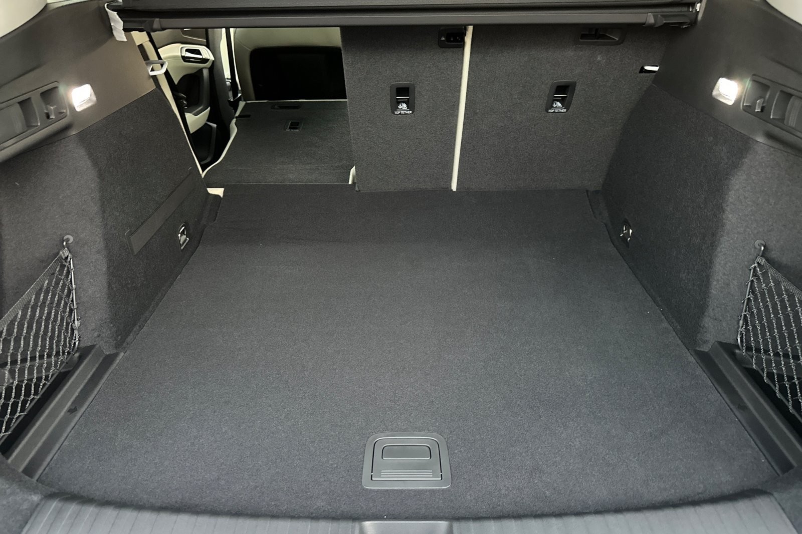 New 2025 Glacier White Metallic Audi Premium quattro image 14