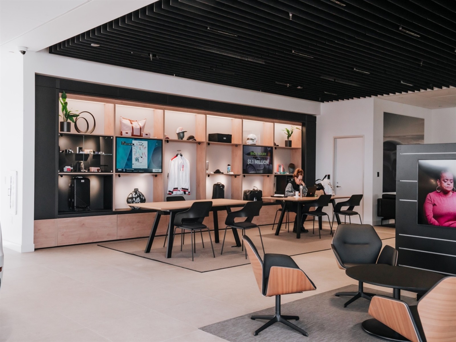 Used 2023 Mythos Black Metallic Audi S line Premium image 27