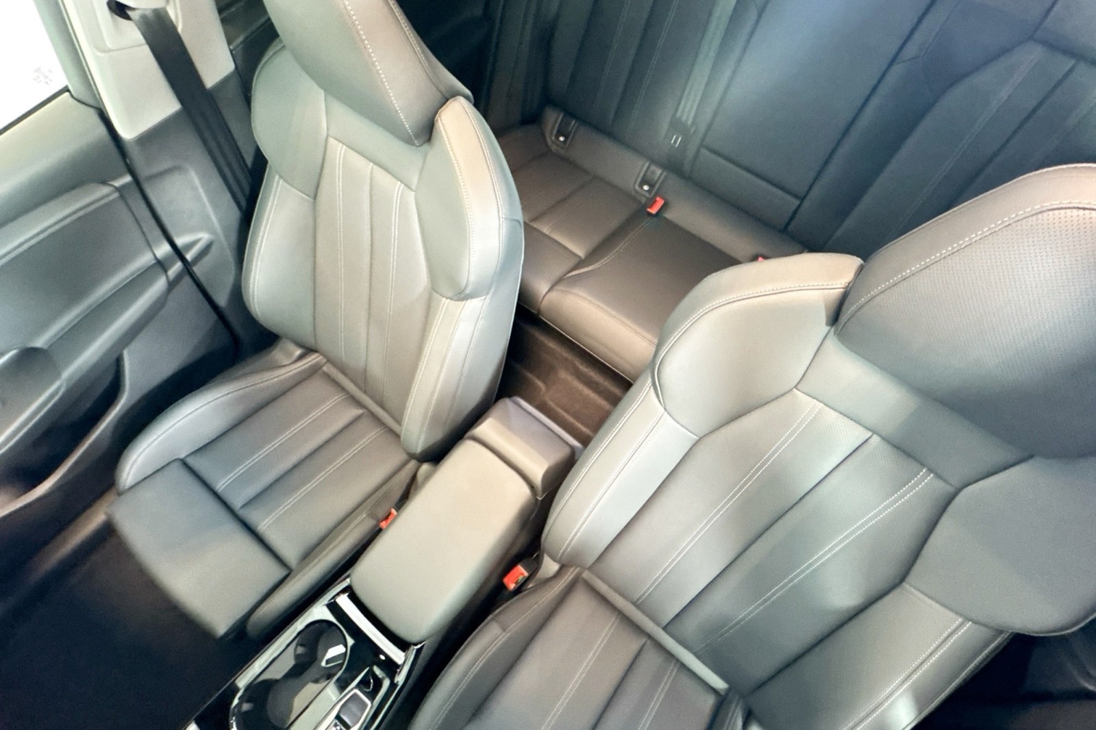 New 2025 Glacier White Metallic Audi Premium Plus quattro image 18