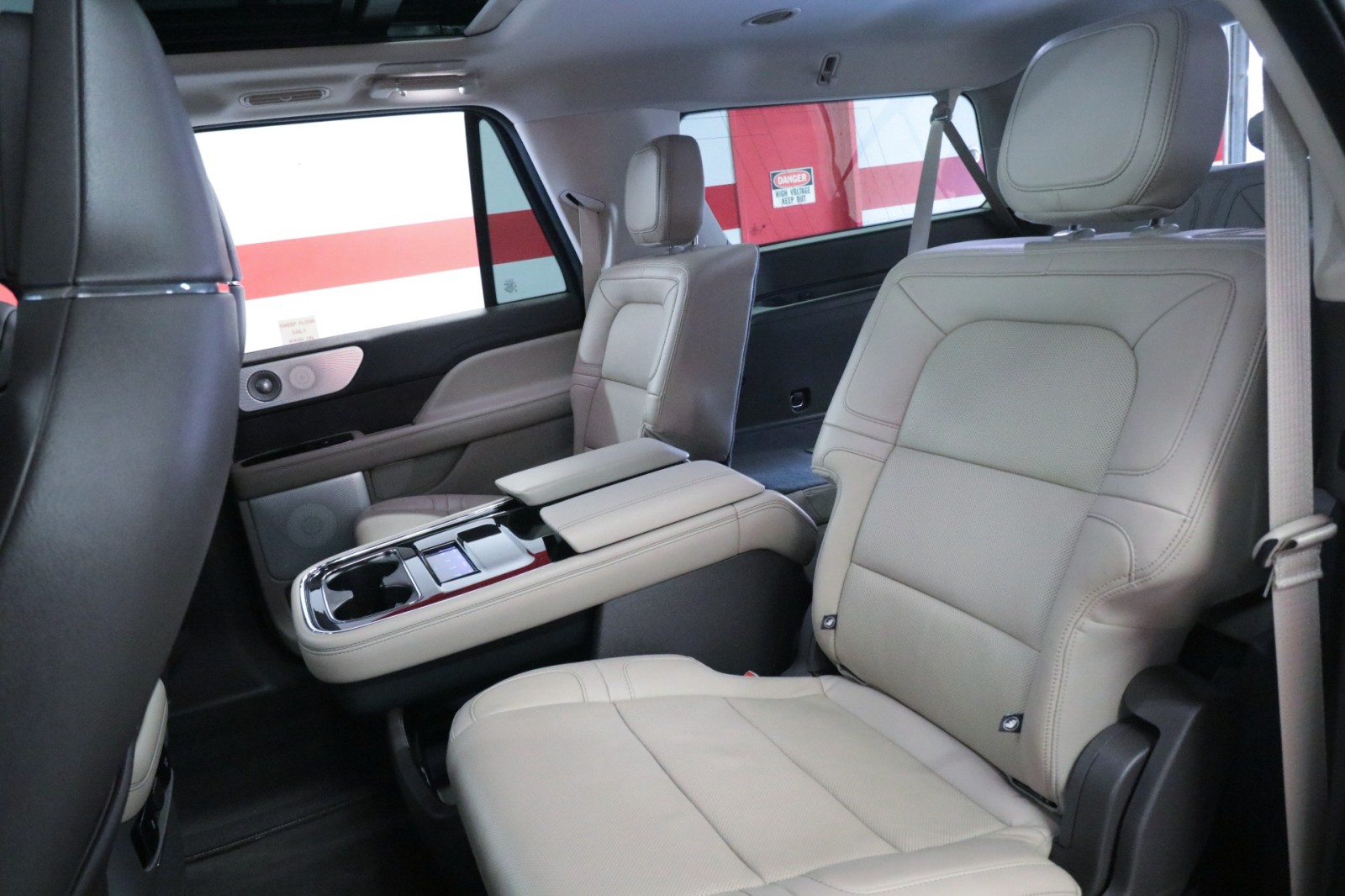 Used Car 2023 Lincoln Navigator L  Reserve For Sale In Austin, Texas